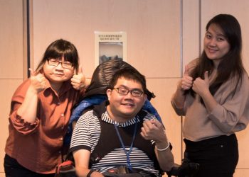 神隊友涵婷&IRIS和胖子合照